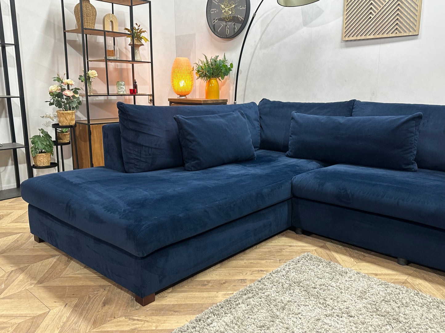 Blauwe Velvet Hoekbank ~ Losse Kussens Met Afneembare Hoezen