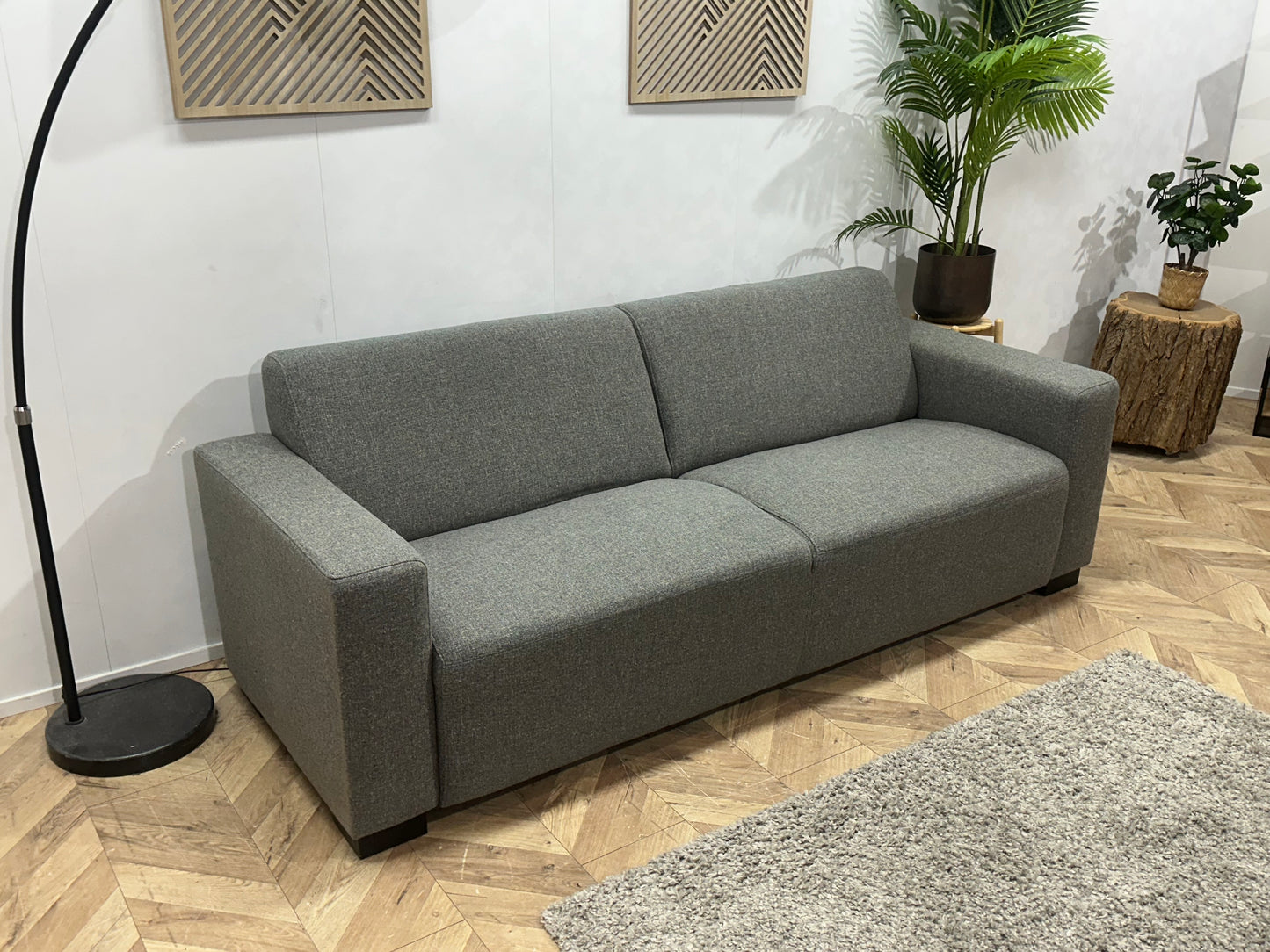 Grijze 2.5-Zits Bank ~ Vaste Kussens