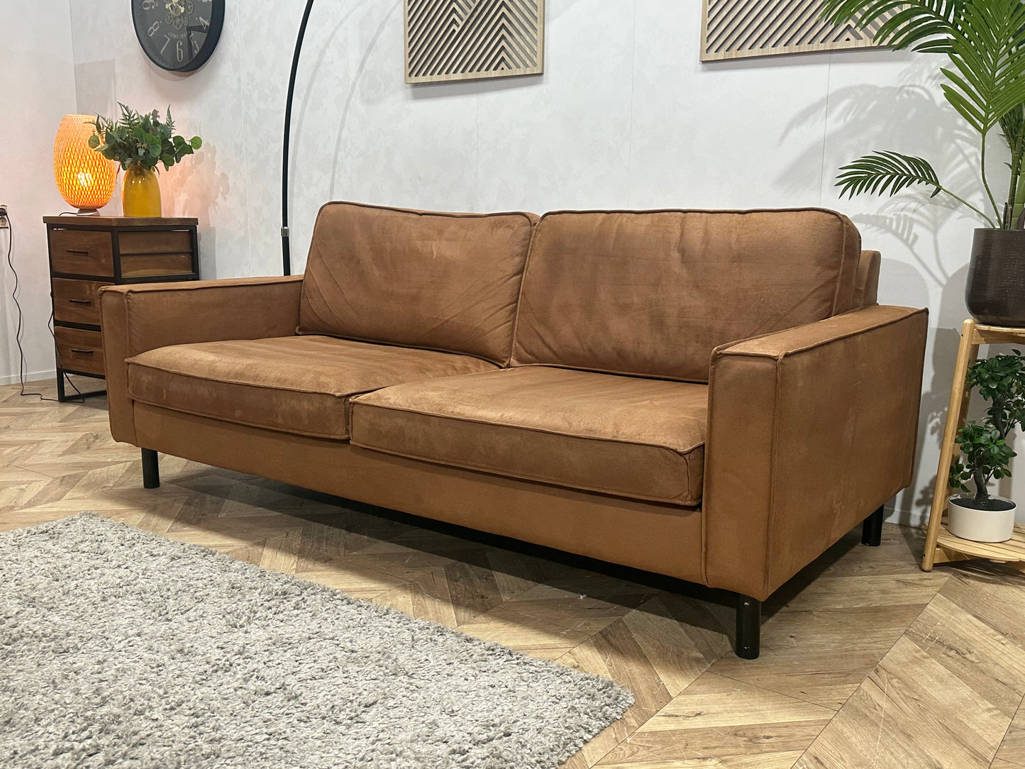 Cognac Bruine Suède Stoffen 2.5-Zits Bank ~ Losse Kussens Met Afneembare Hoezen