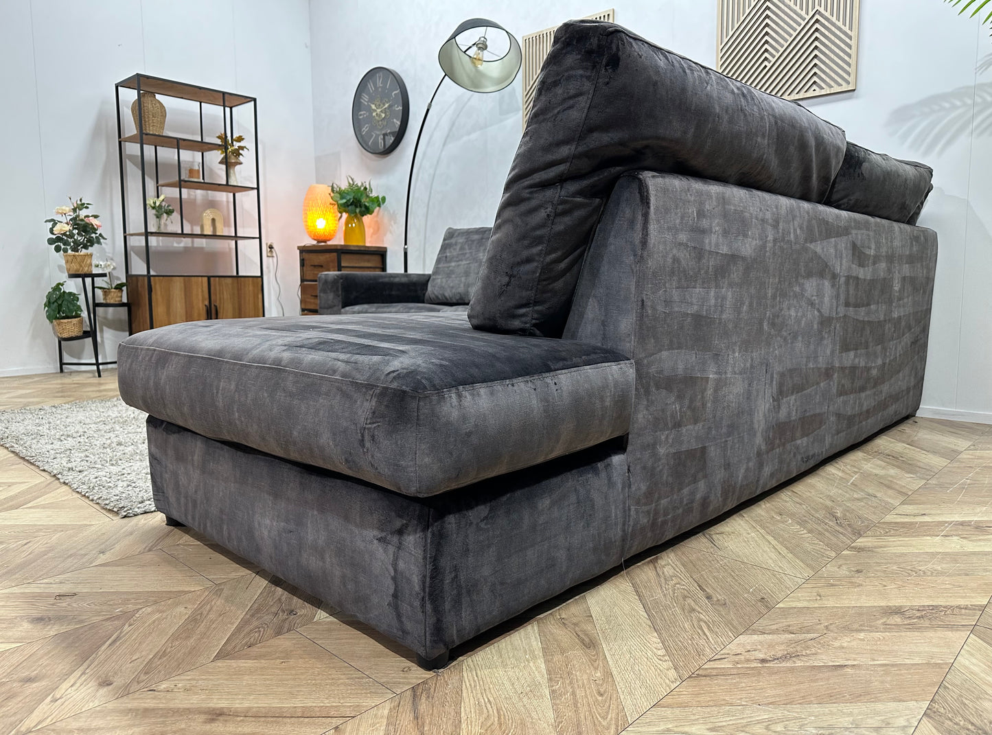 Zwarte Velvet Hoekbank ~ Losse Kussens Met Afneembare Hoezen