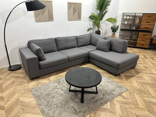 Grijze Hoekbank ~ Losse Kussens Met Afneembare Hoezen