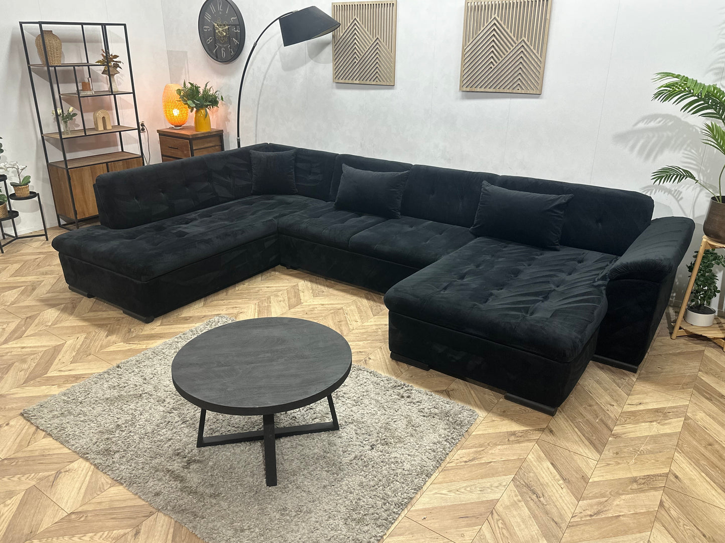 !Showroommodel! Zwarte Velvet U Bank