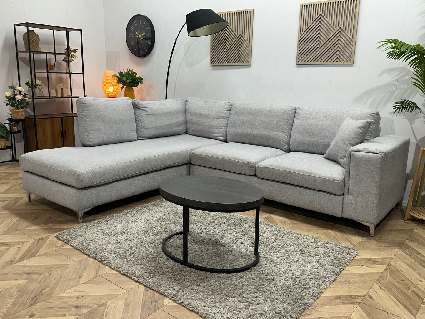 Licht Grijze Hoekbank ~ Losse Kussens Met Afneembare Hoezen