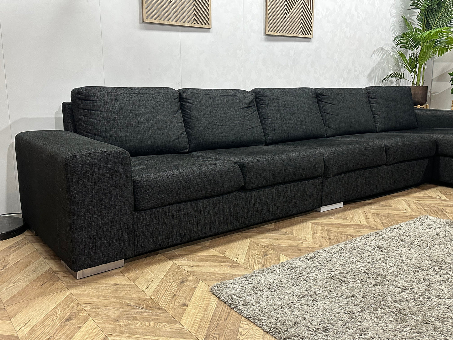 Zwarte Ruime Hoekbank ~ Losse Kussens Met Afneembare Hoezen