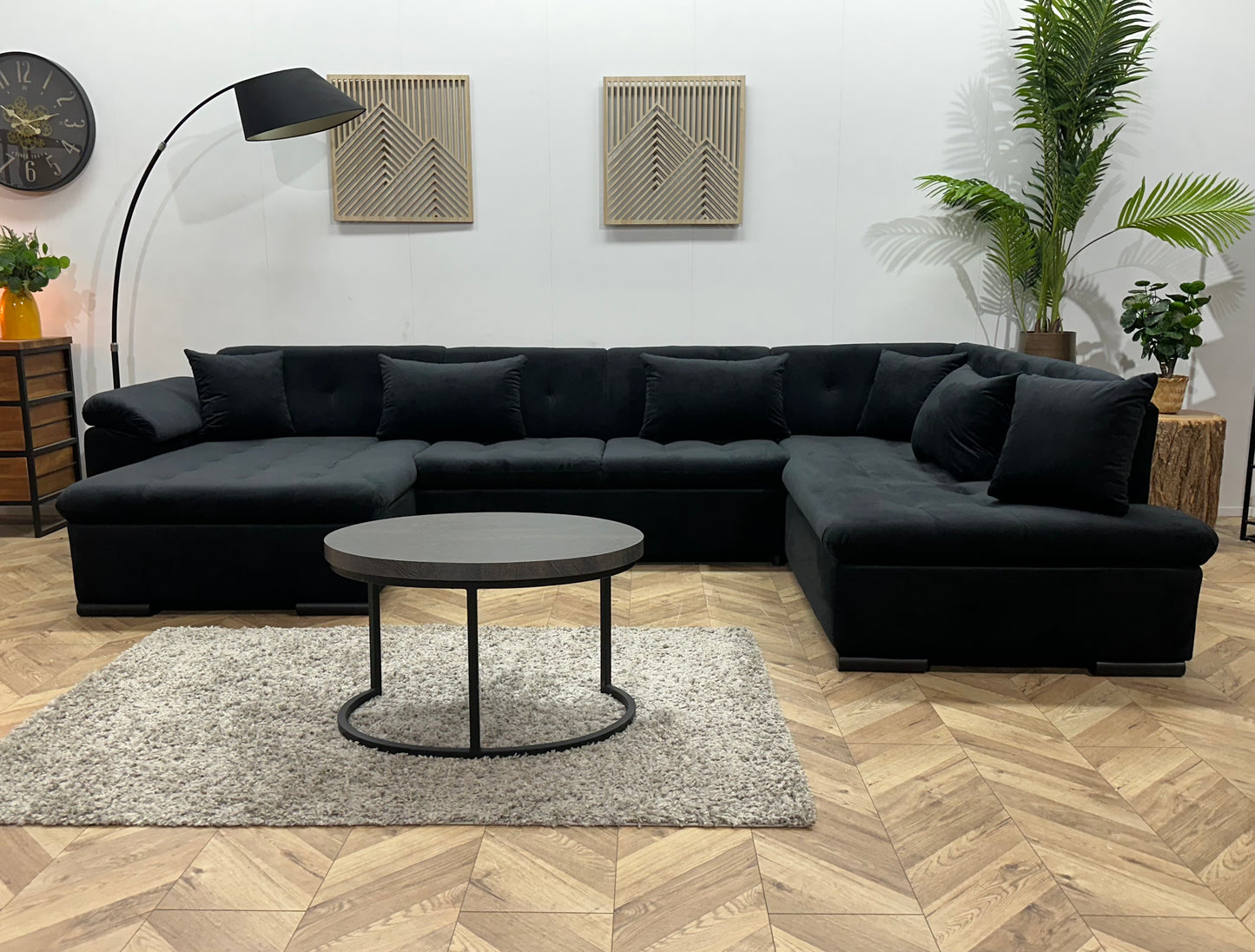 !Showroommodel! Zwarte Velvet U Bank