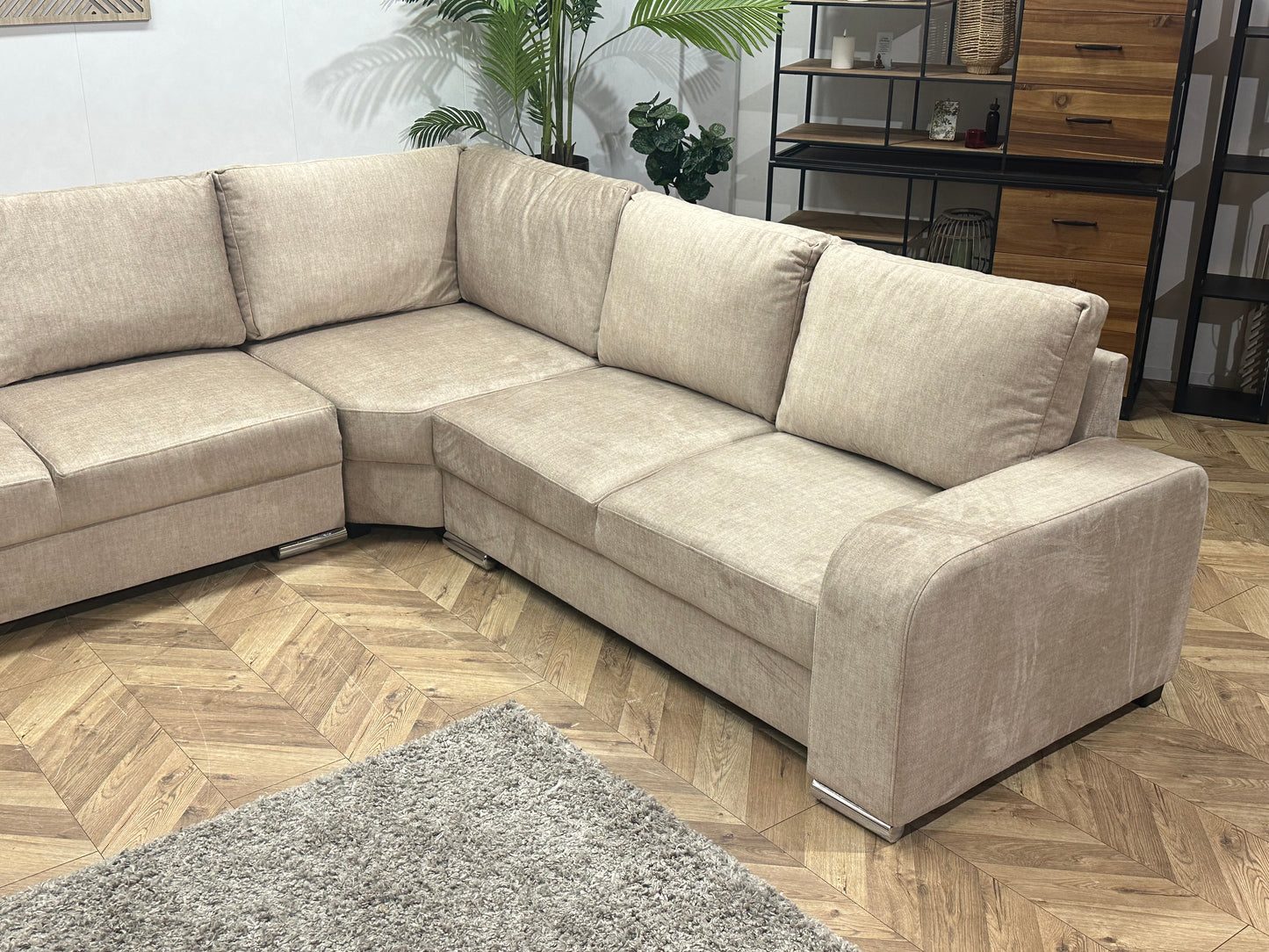 !Showroommodel! Beige Velvet U Bank