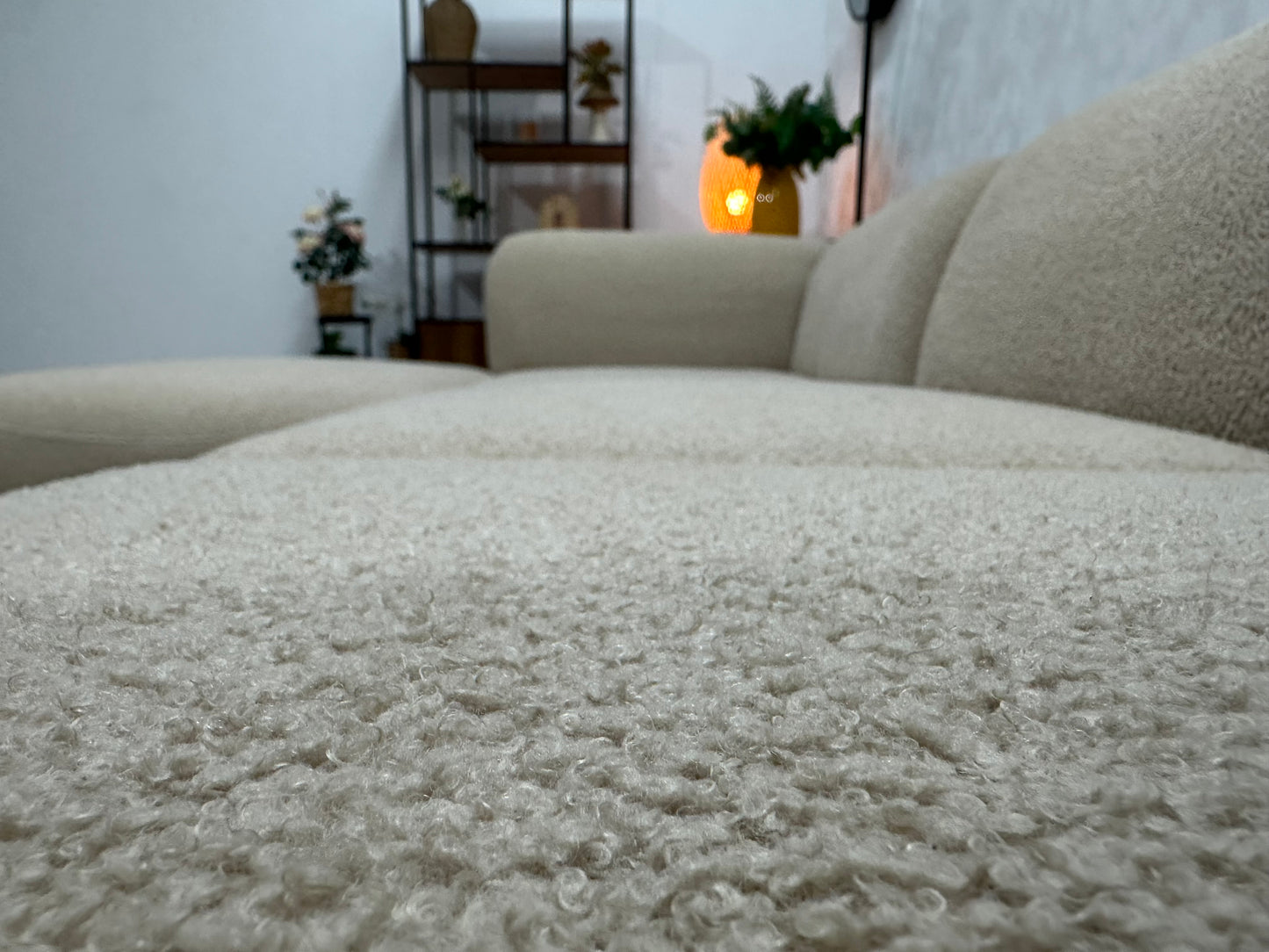 !Showroommodel! Beige Bouclé Stoffen U Bank