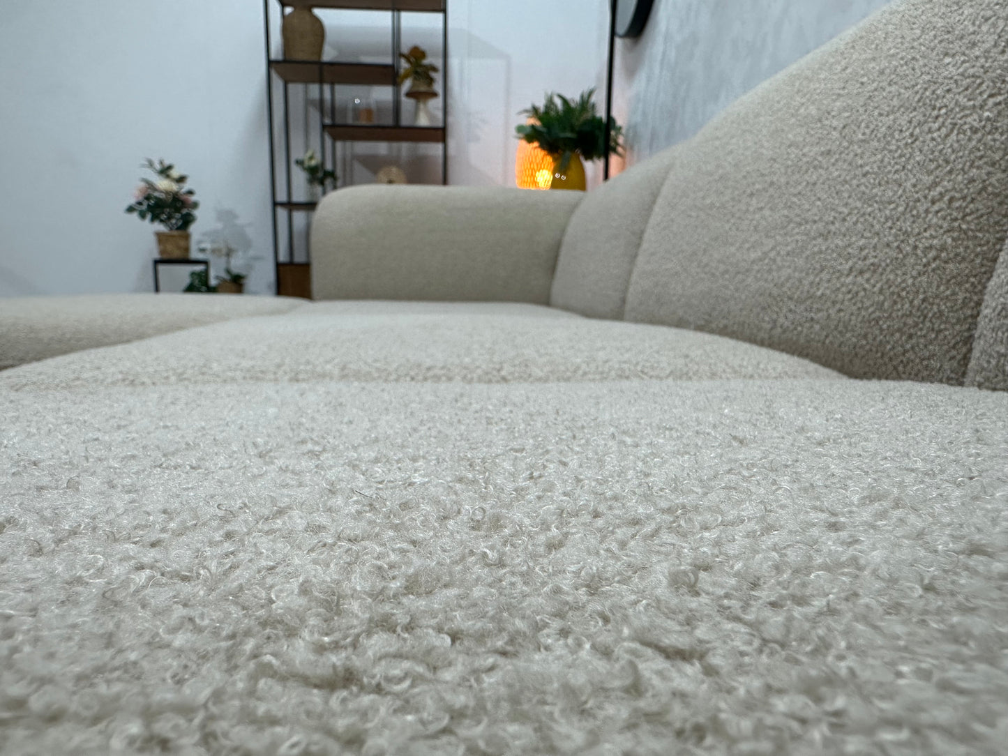 !Showroommodel! Beige Bouclé Stoffen U Bank