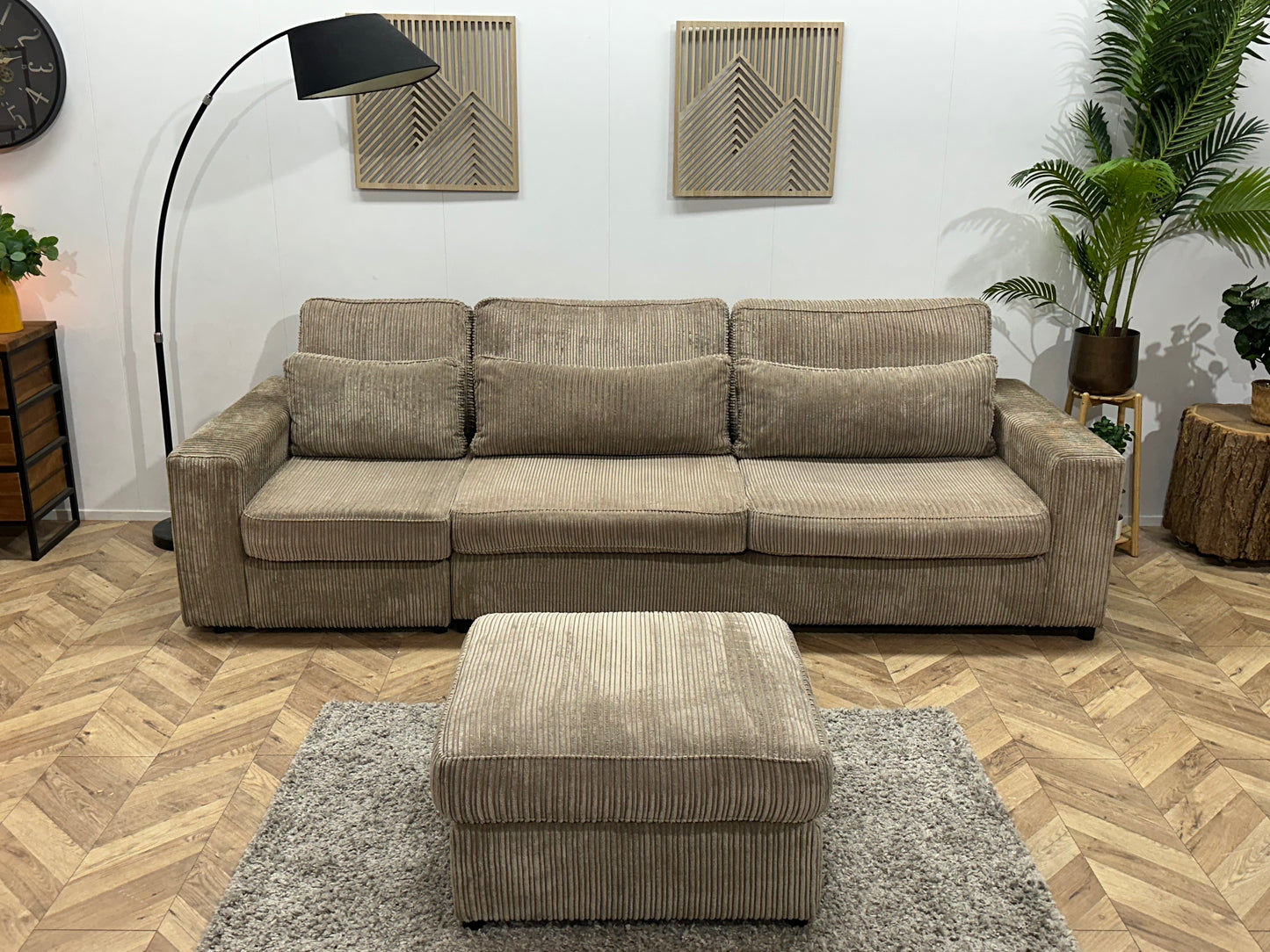 Beige Ribstof Ruime 3-Zits Bank Inc Hocker ~ Losse Kussens Met Afneembare Hoezen