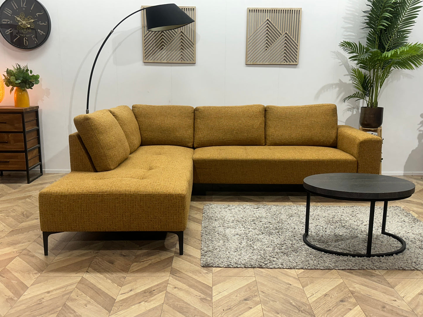 Gele Hoekbank ~ Losse Rugkussens Met Afneembare Hoezen