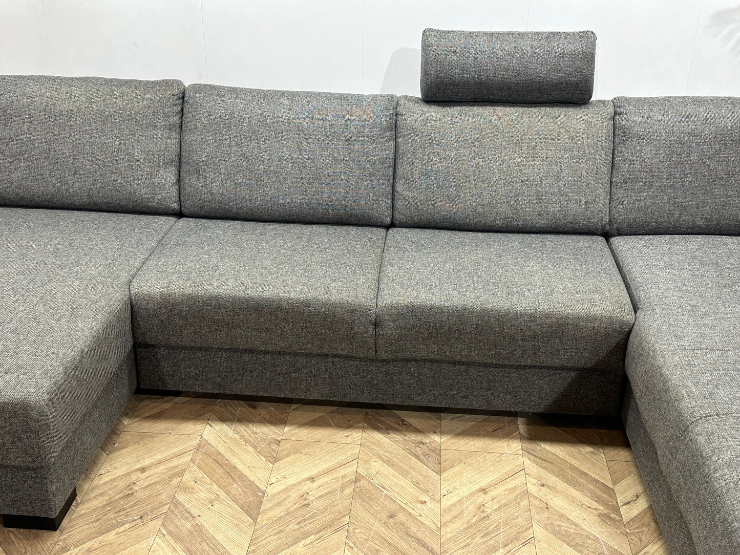 Grijze U Bank ~ Losse Rugkussens Met Afneembare Hoezen