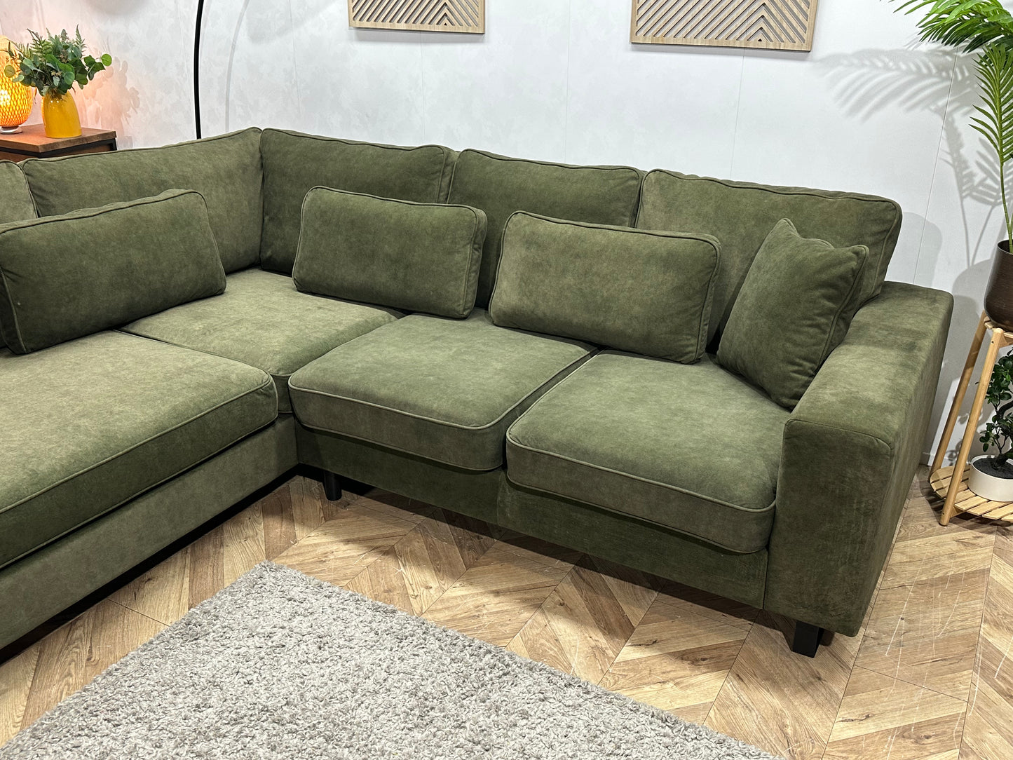 Groene Velvet Hoekbank ~ Losse Kussens Met Afneembare Hoezen