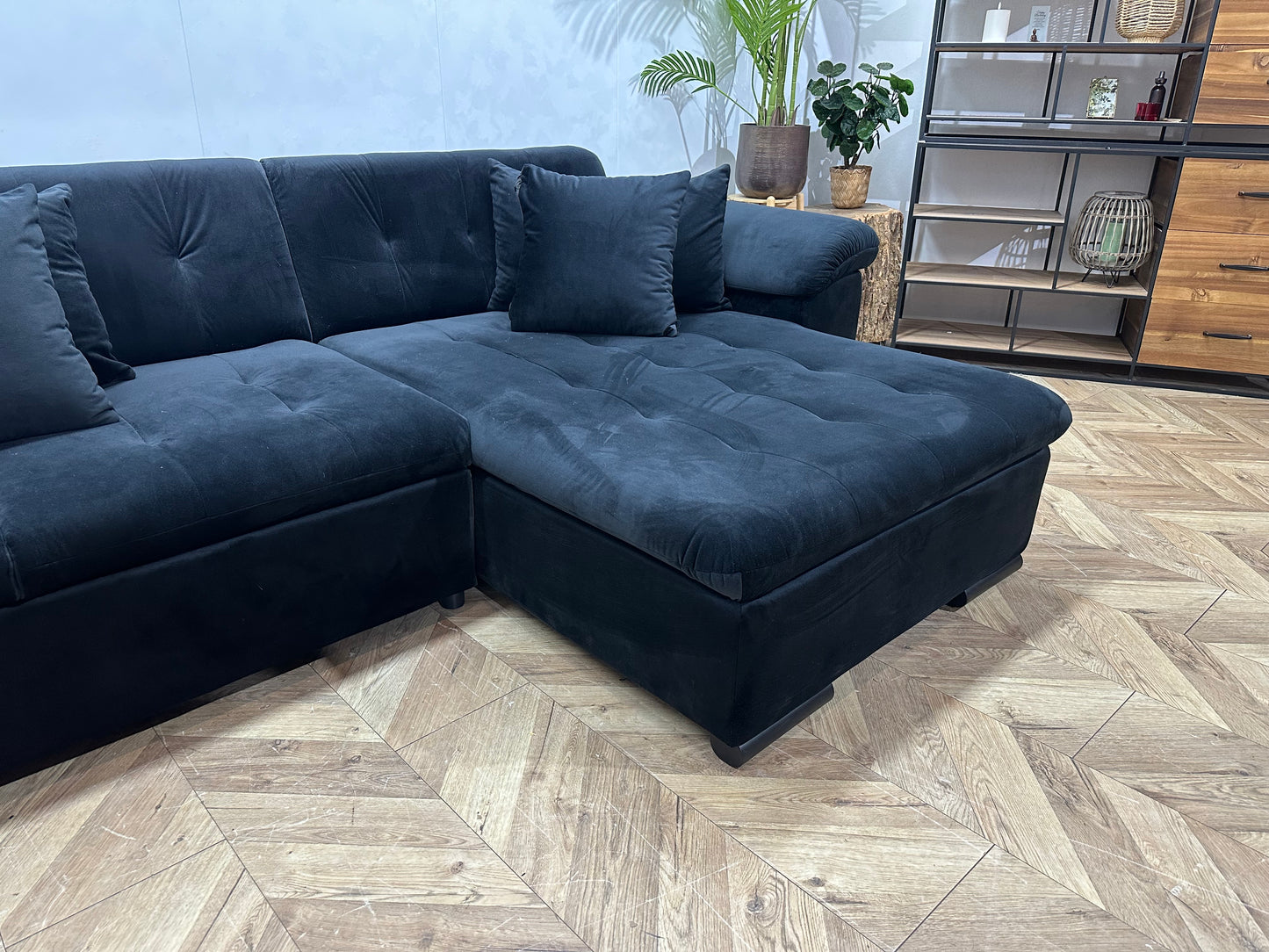 !Showroommodel! Zwarte Velvet U Bank