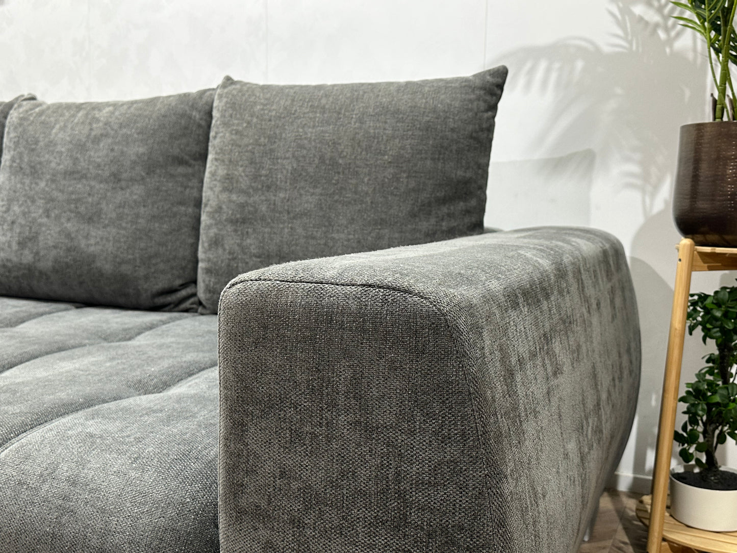 Antraciet Ruime Suede Stoffen Hoekbank ~ Nieuwstaat