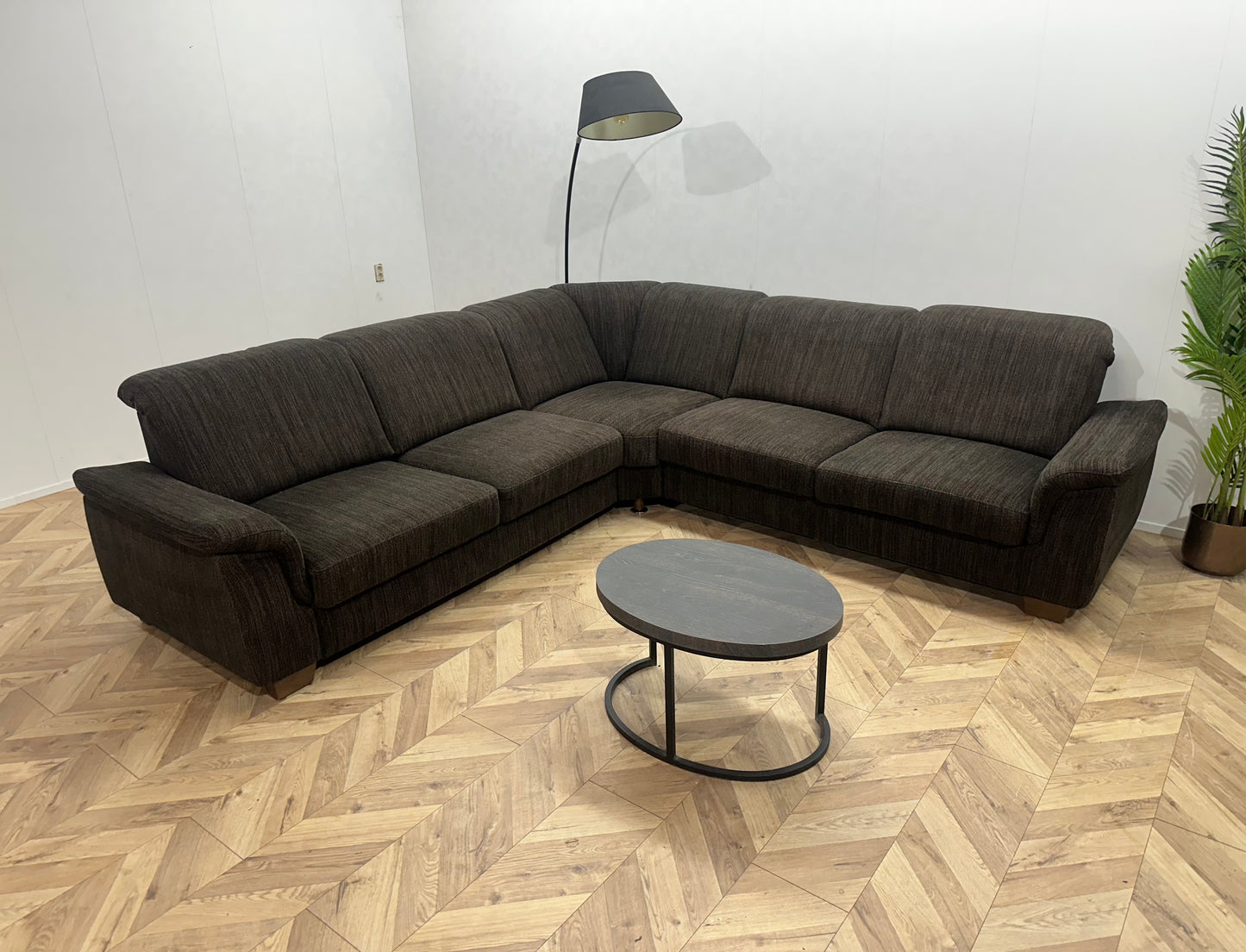 Bruine Hoekbank ~ Verstelbare Hoofdsteunen