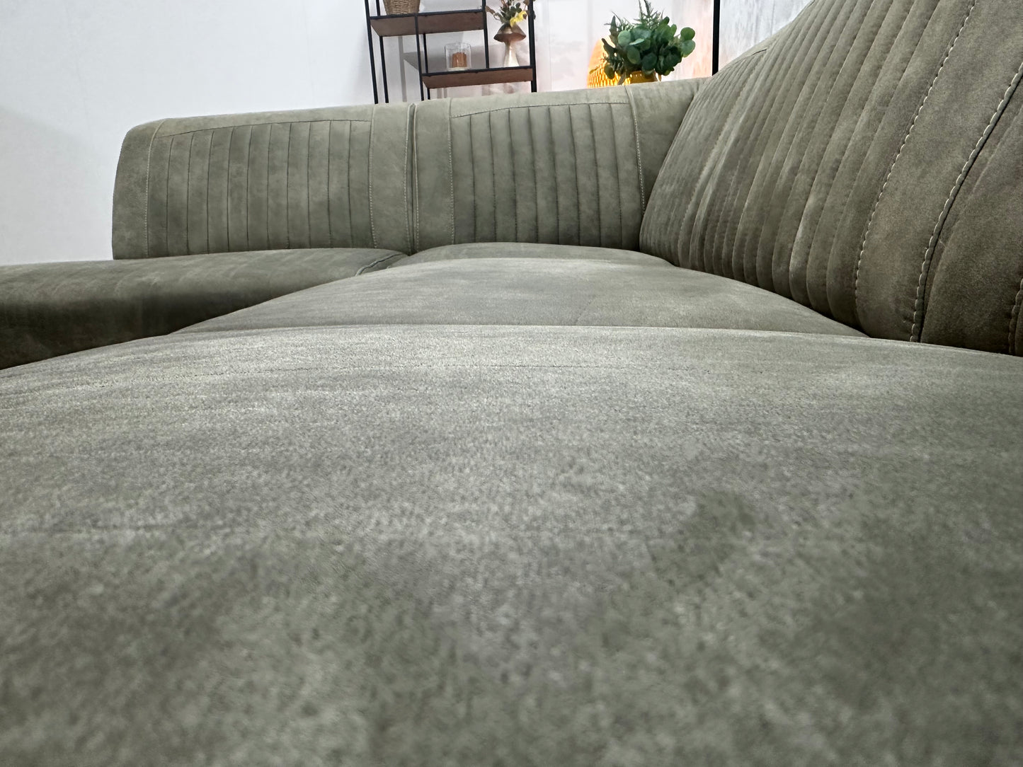 Donker Groene Suède Stoffen Hoekbank ~ Vaste Kussens