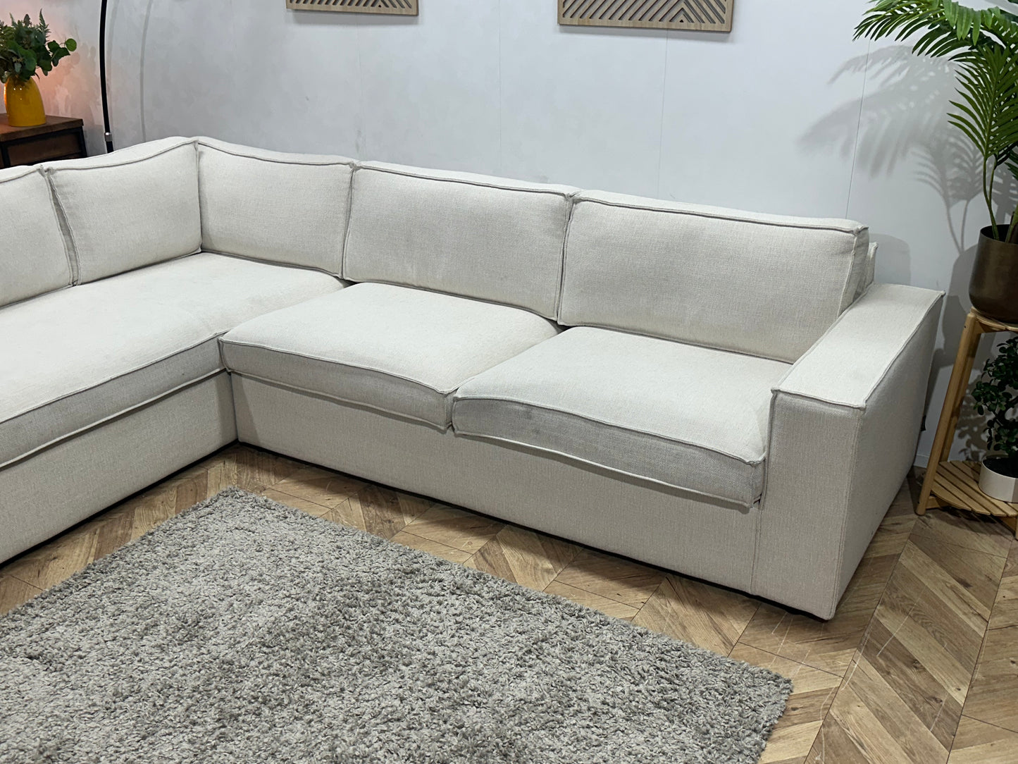 Witte Chenille Stoffen Hoekbank ~ Losse Kussens Met Afneembare Hoezen