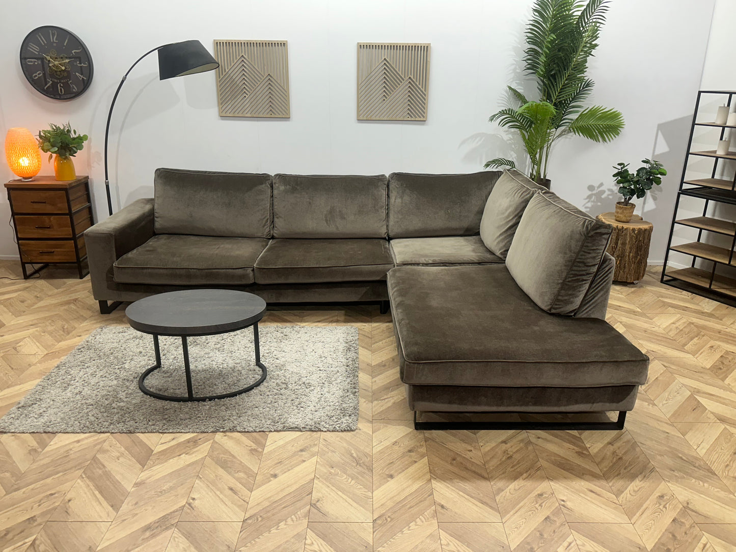Bruine Velvet Hoekbank ~ Losse Kussens Met Afneembare Hoezen