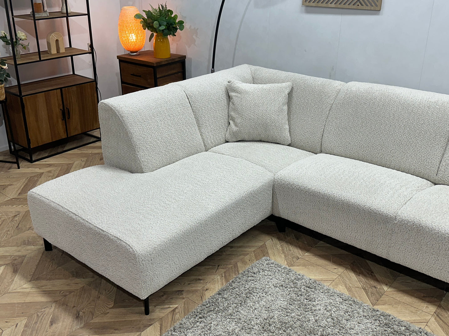 !Showroommodel! Witte Bouclé Hoekbank