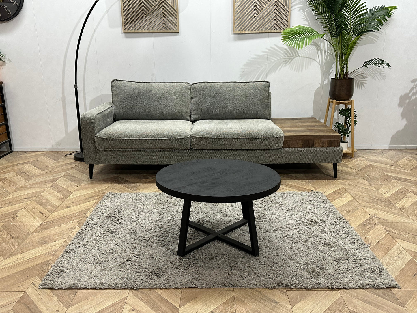 Grijze 2.5-Zits Bank Inc Tafel ~ Losse Kussens Met Afneembare Hoezen