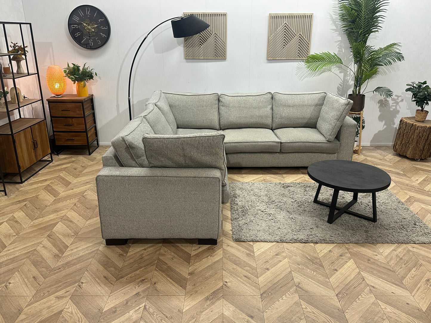 Licht Grijze Hoekbank ~ Losse Kussens Met Afneembare Hoezen