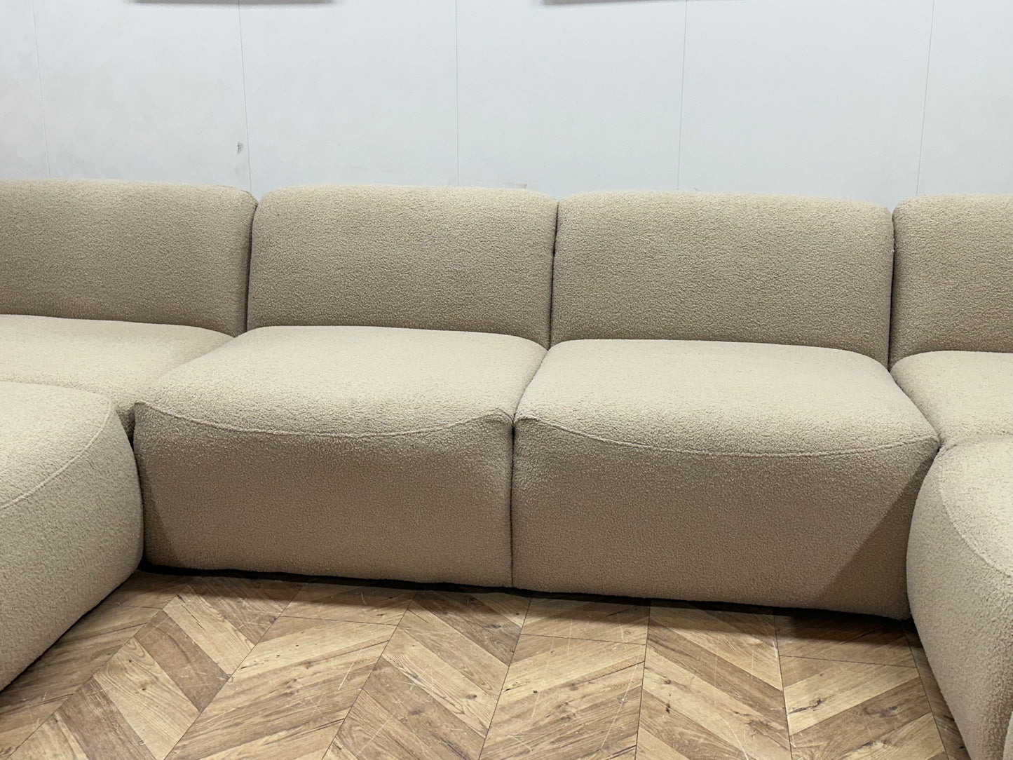 !Showroommodel! Beige Bouclé U Bank