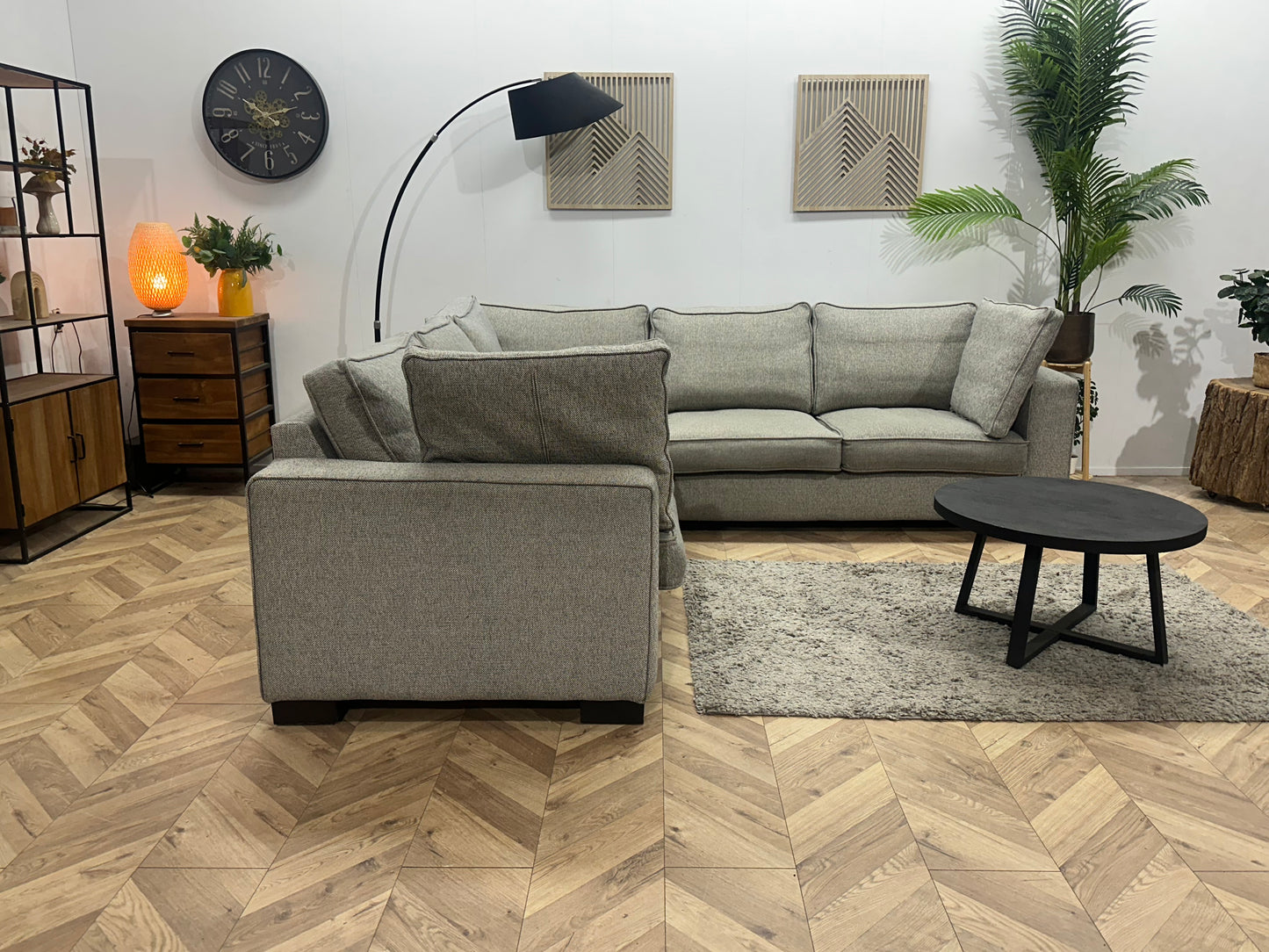 Licht Grijze Hoekbank ~ Losse Kussens Met Afneembare Hoezen