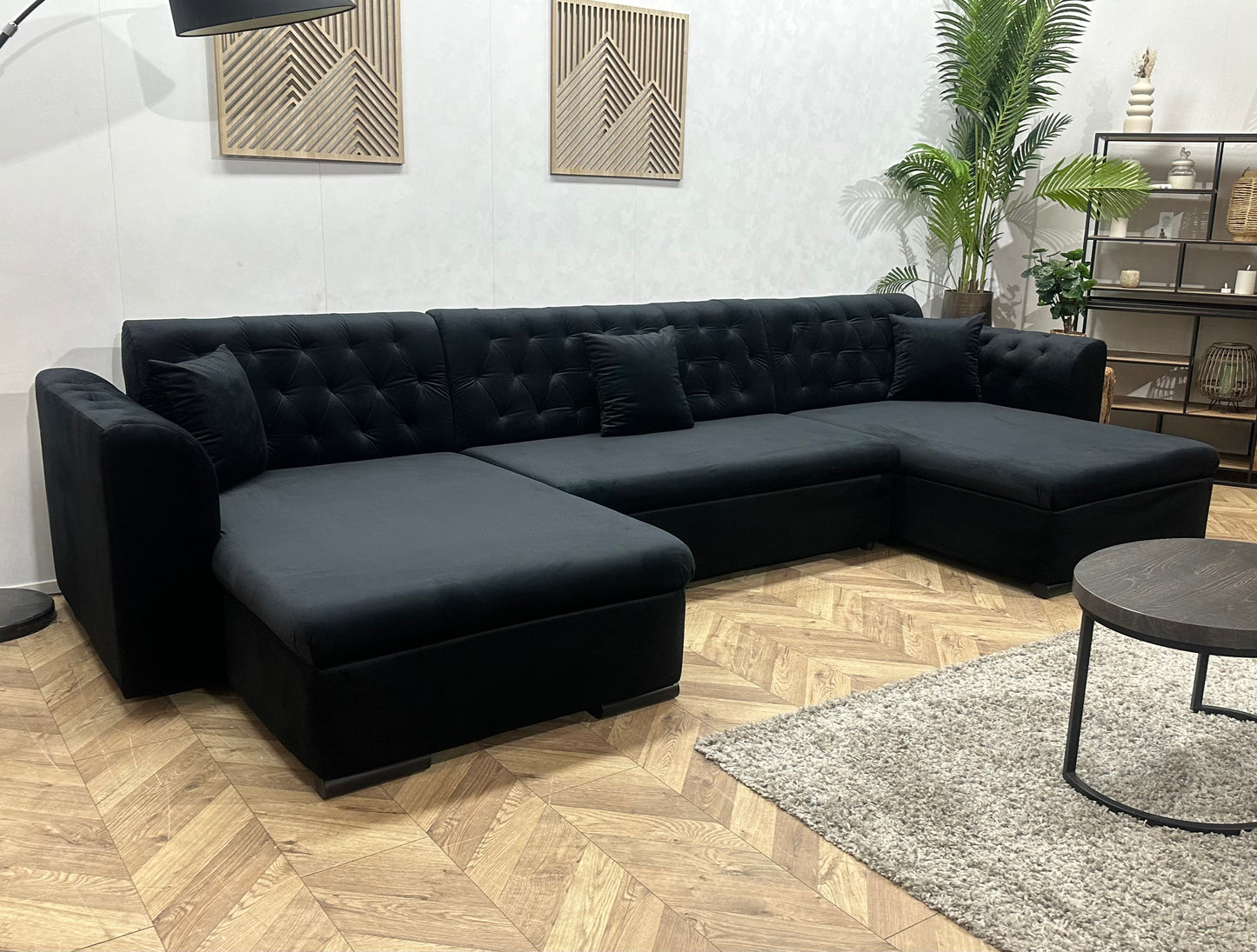 !Showroommodel! Zwarte Velvet U Bank