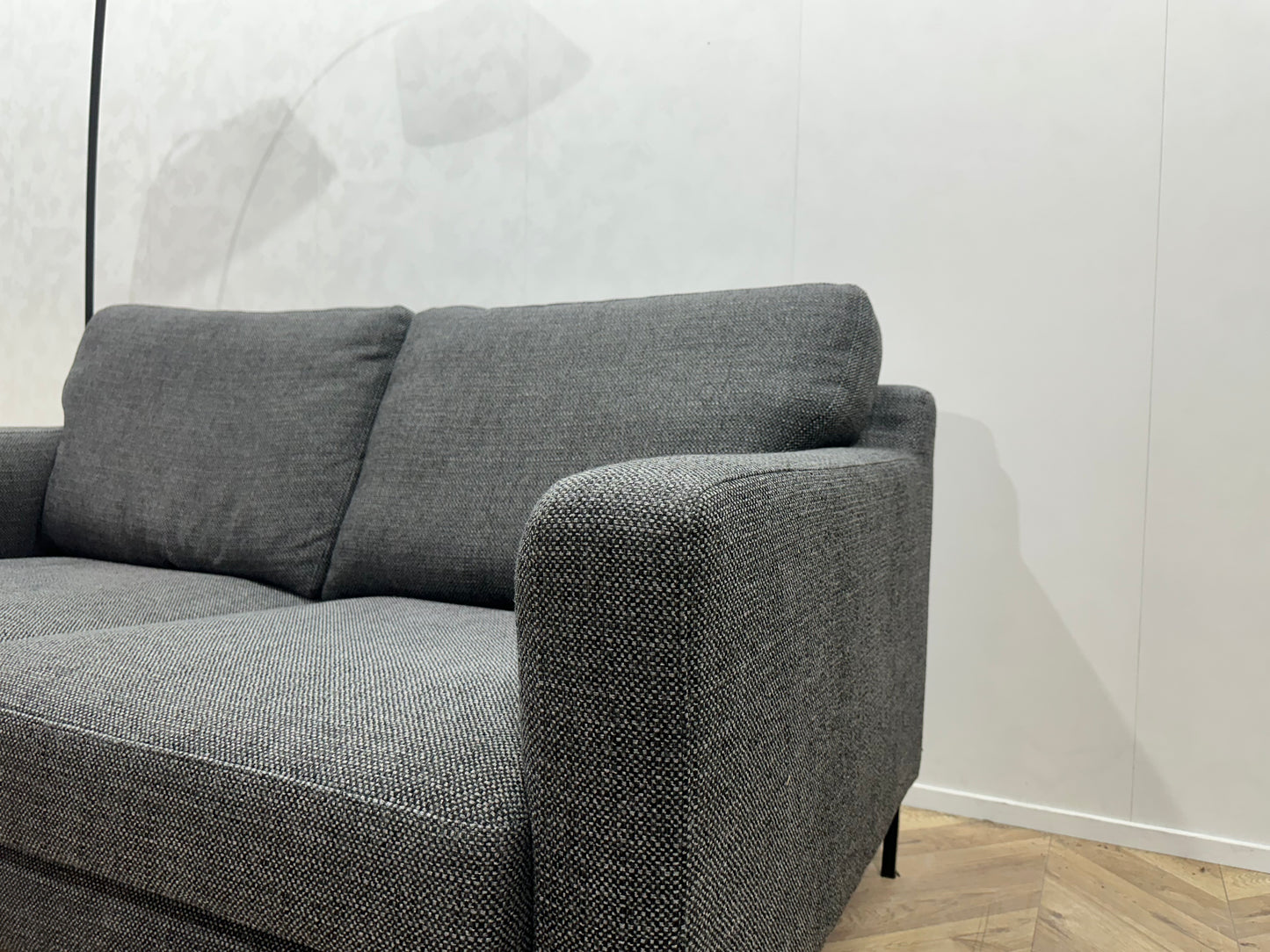 Grijze 2.5-Zits Bank Inc Hocker ~ Losse Kussens Met Afneembare Hoezen