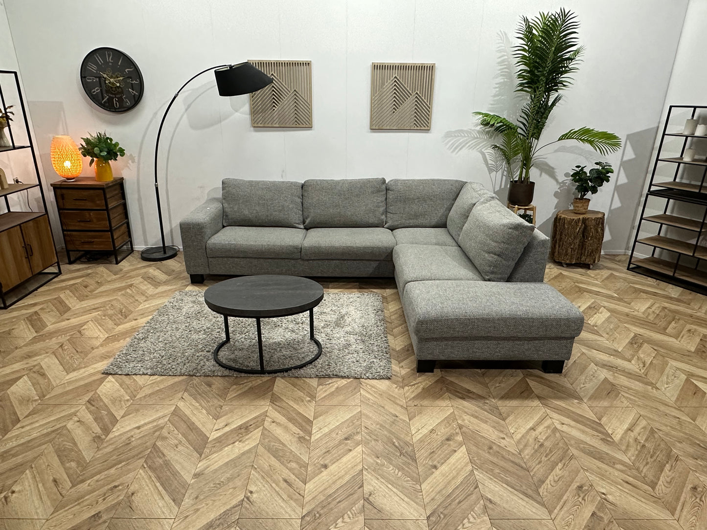 Grijze Hoekbank ~ Losse Kussens Met Afneembare Hoezen