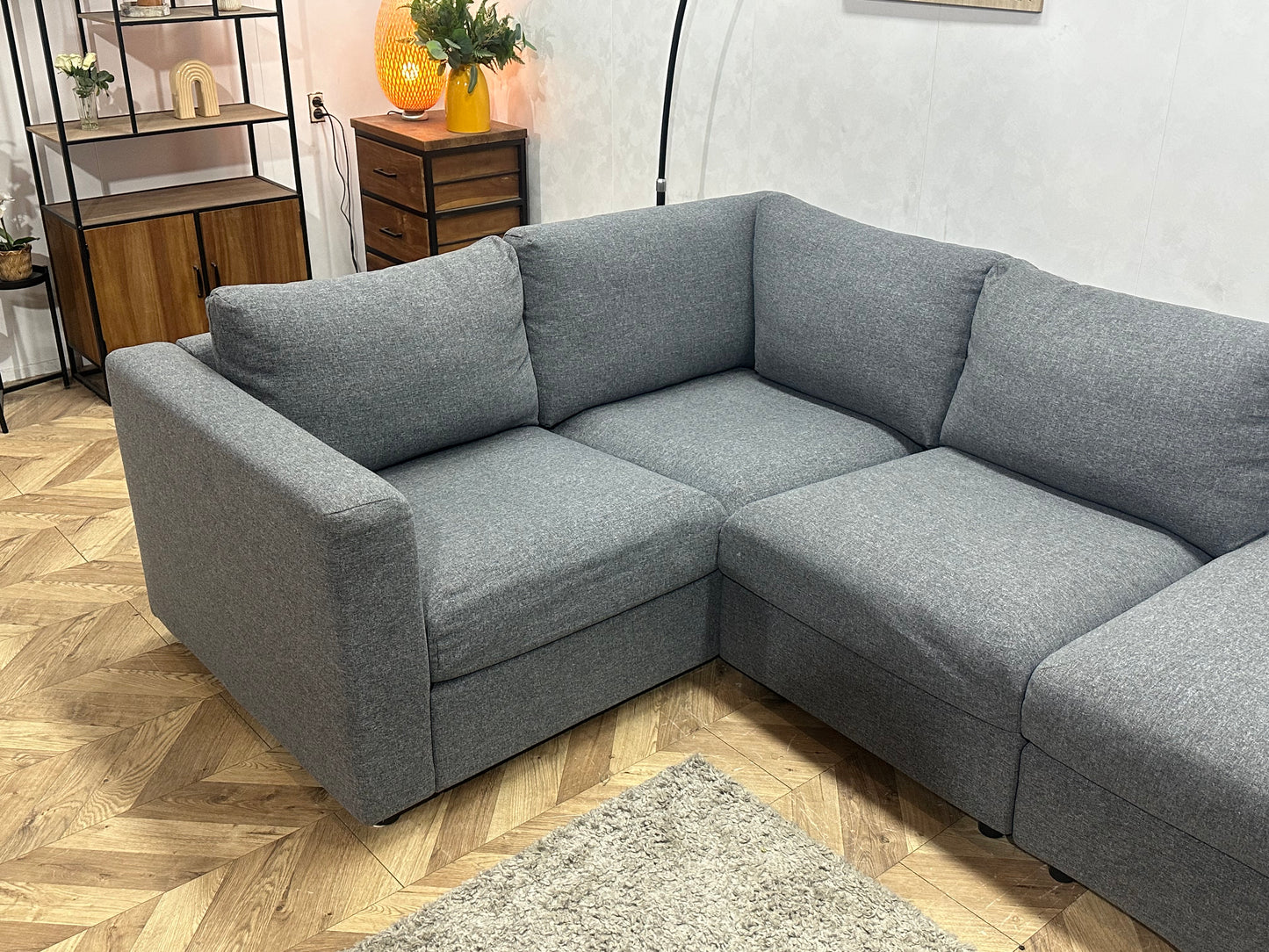 Grijze Design Hoekbank ~ Losse Kussens Met Afneembare Hoezen