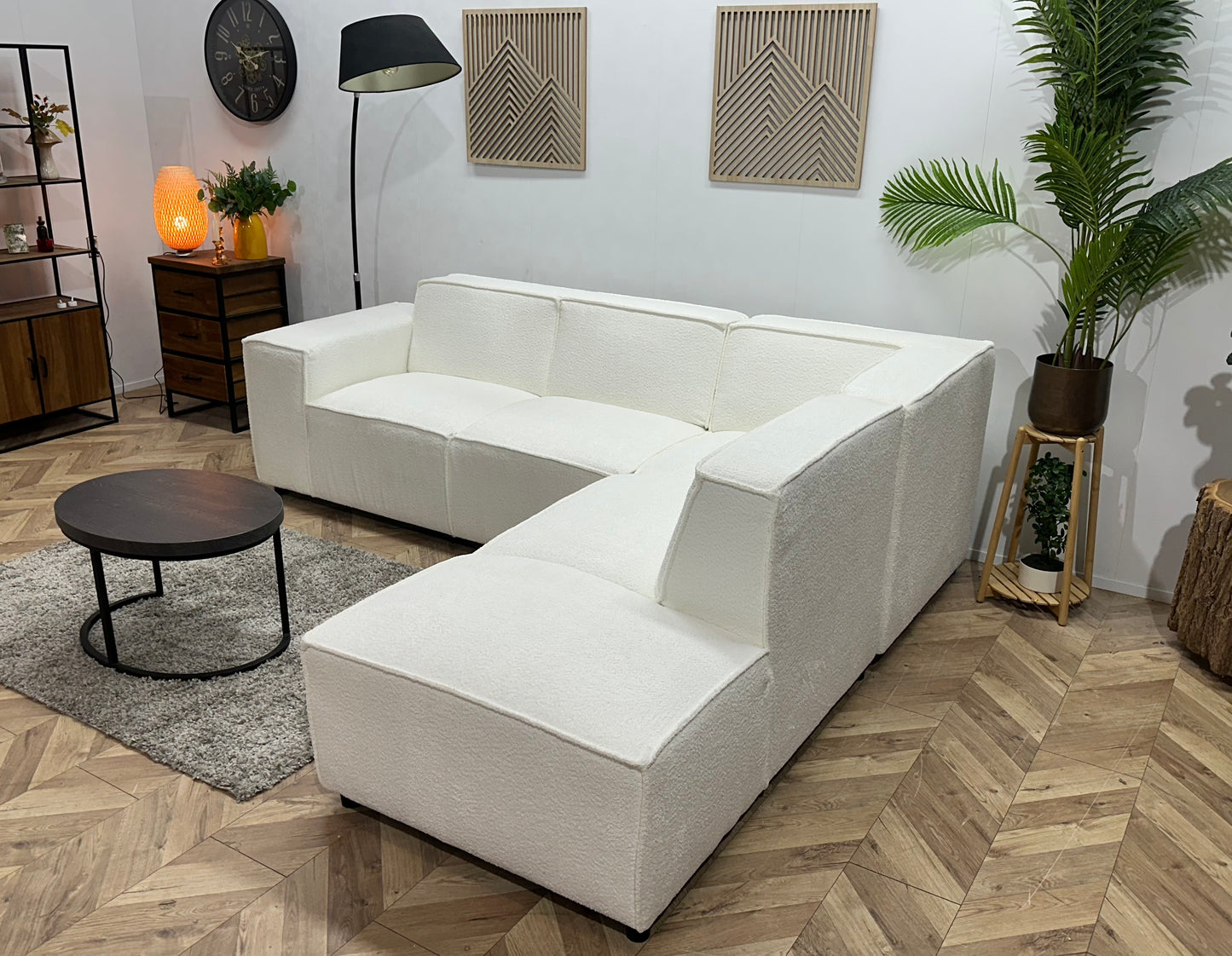 !Showroommodel! Witte Bouclé Stoffen Hoekbank