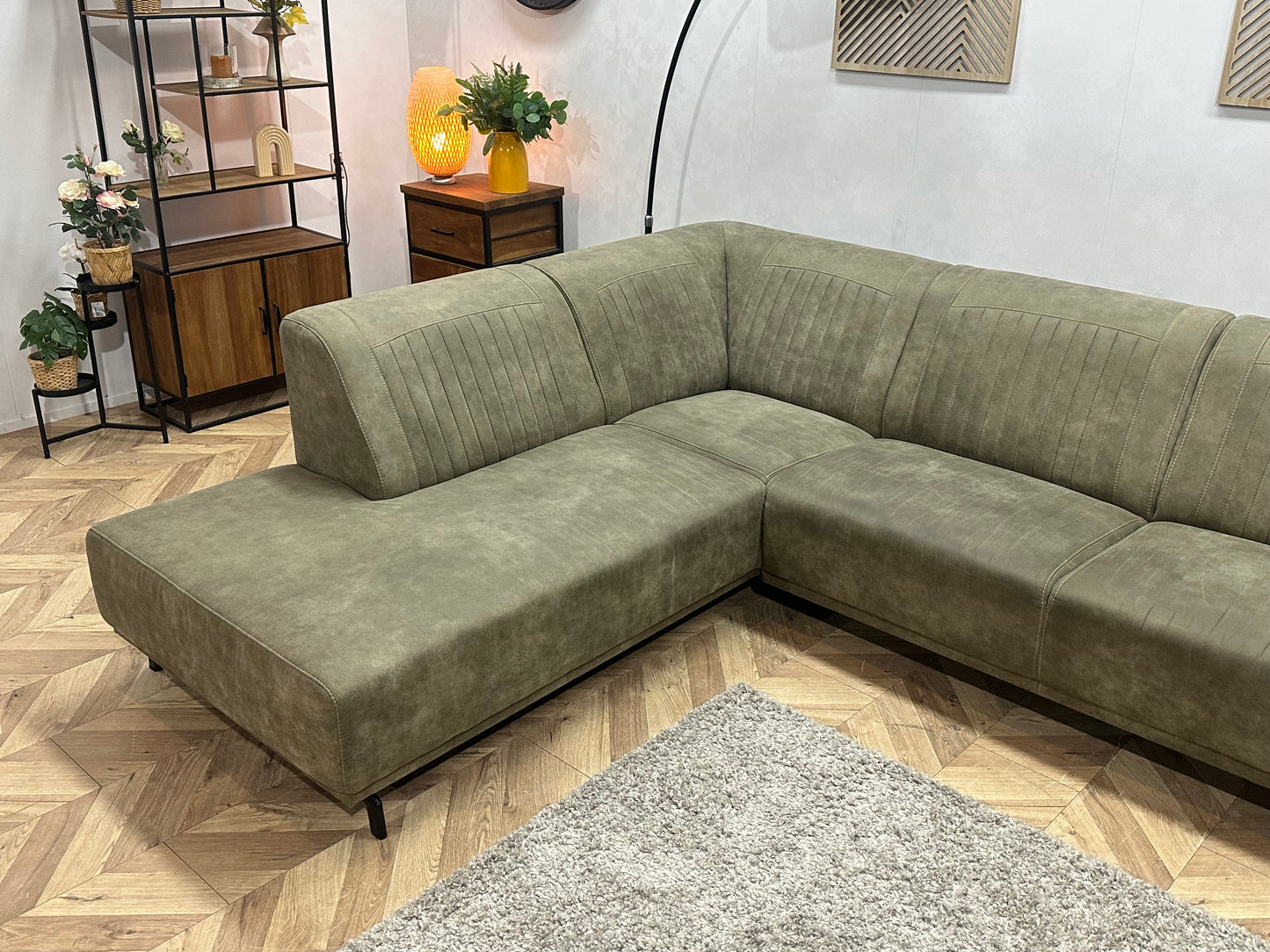 Donker Groene Suède Stoffen Hoekbank ~ Vaste Kussens