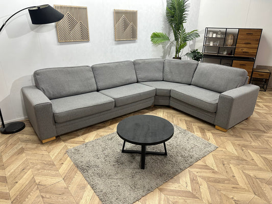 Grijze Hoekbank ~ Losse Kussens Met Afneembare Hoezen