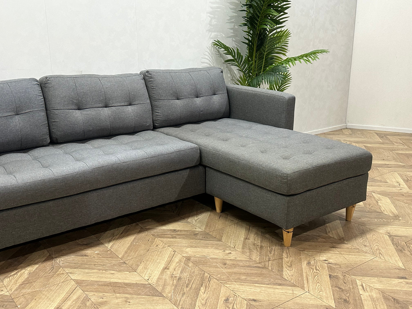 Grijze Hoekbank ~ Losse Kussens Met Afneembare Hoezen