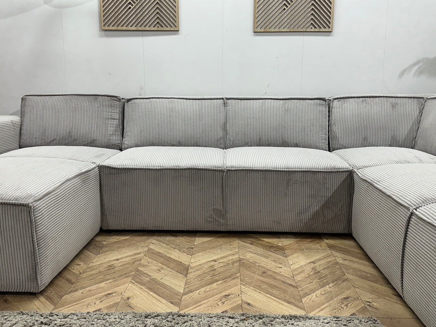 !Showroommodel! Licht Grijze Ribstof U Bank