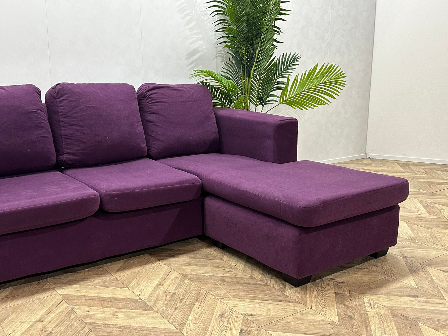 Paarse Hoekbank ~ Losse Kussens Met Afneembare Hoezen