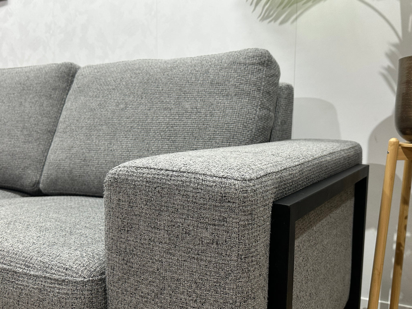 Grijze Hoekbank ~ Losse Rugkussens Met Afneembare Hoezen