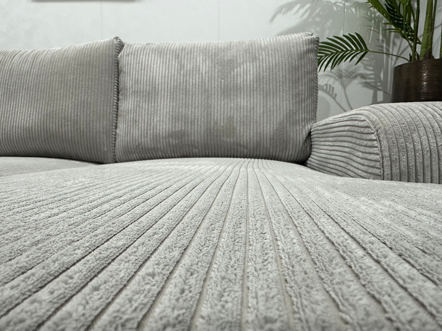 !Showroommodel! Licht Grijze Ribstof U Bank