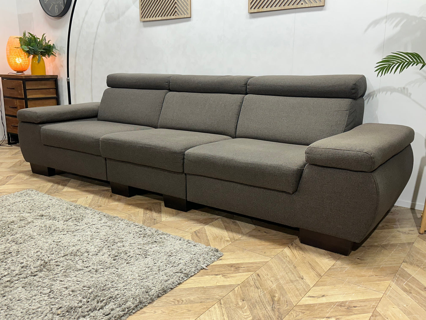 Grijze 3-Zits Bank ~ Verstelbare Arm/Hoofdsteunen