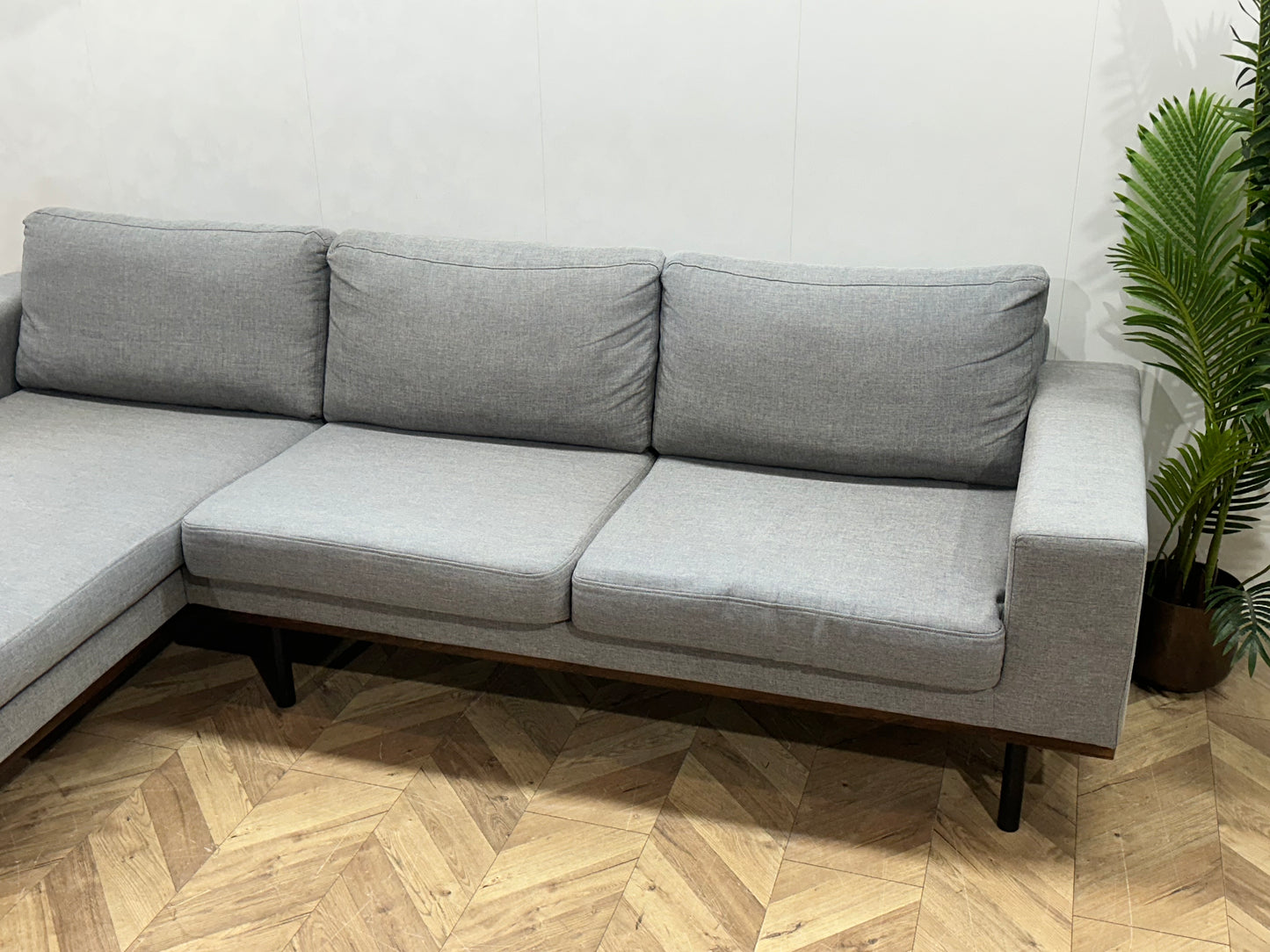 Licht Grijze Hoekbank ~ Losse Kussens Met Afneembare Hoezen