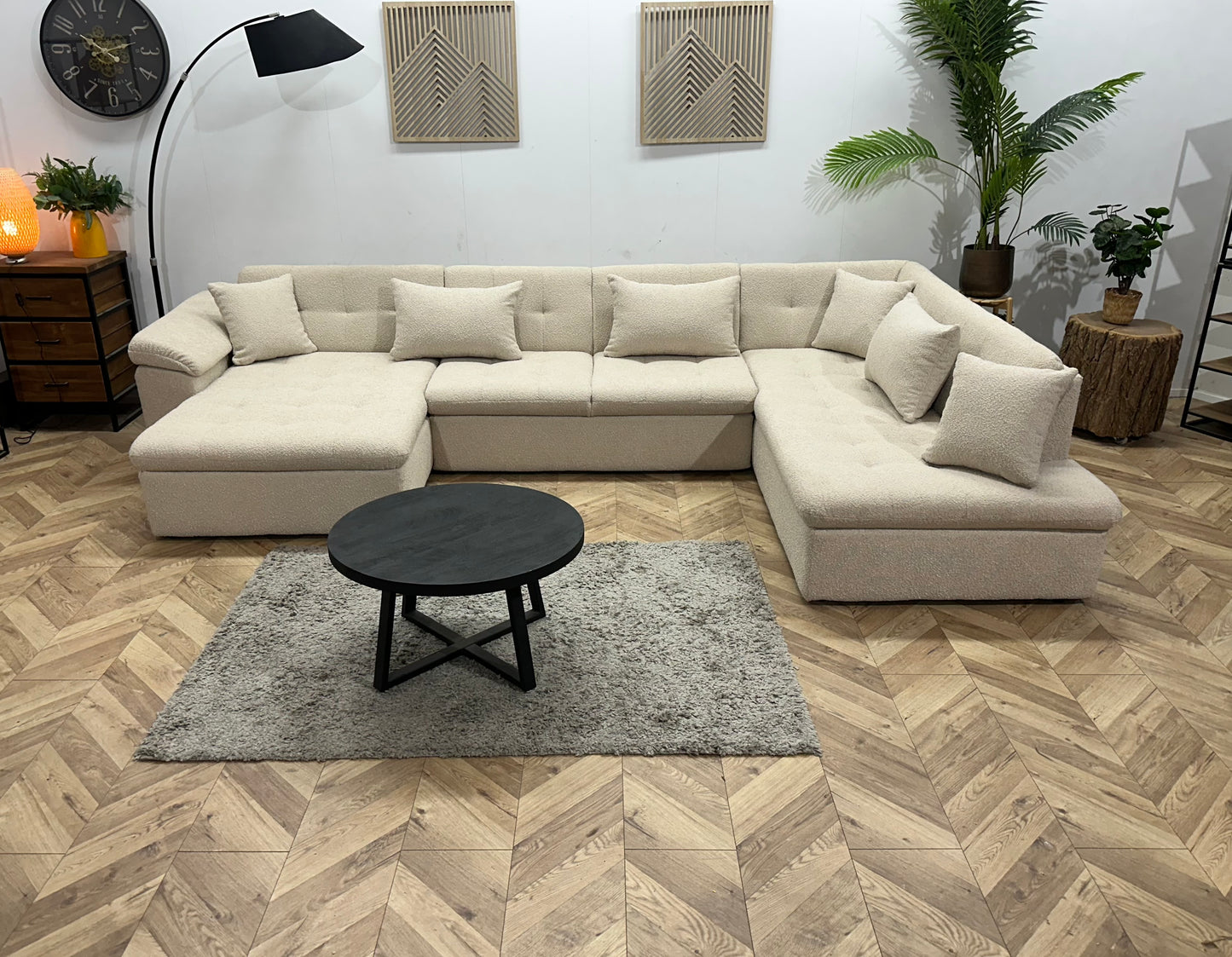 !Showroommodel! Witte Bouclé Stoffen U Bank