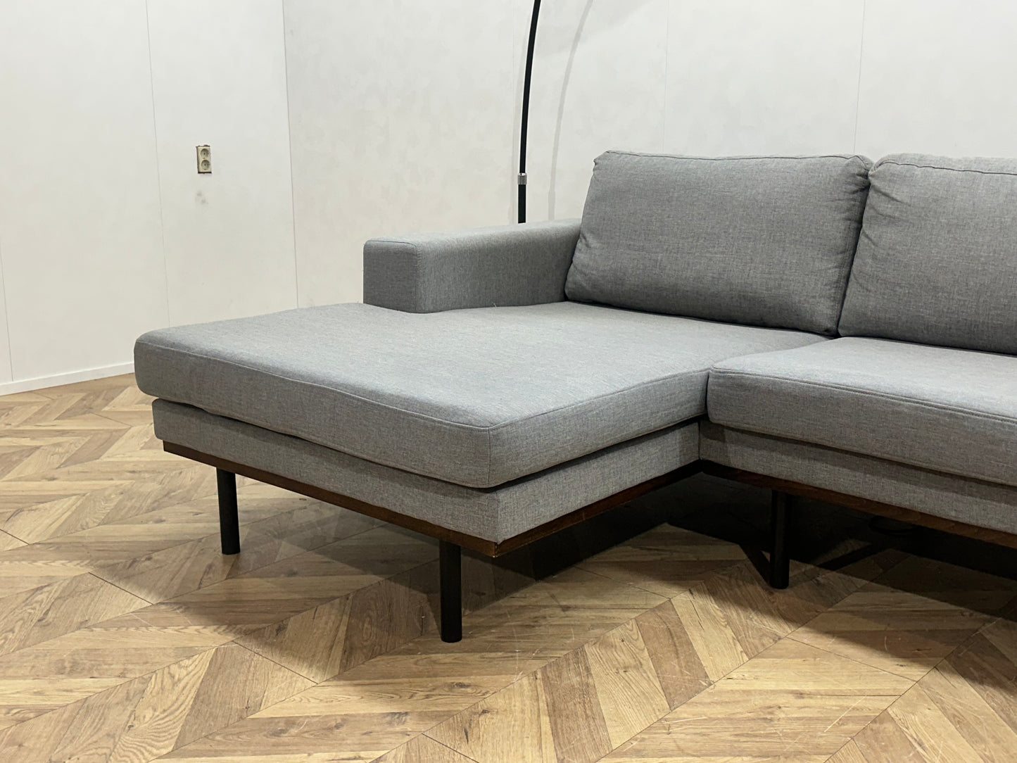 Licht Grijze Hoekbank ~ Losse Kussens Met Afneembare Hoezen