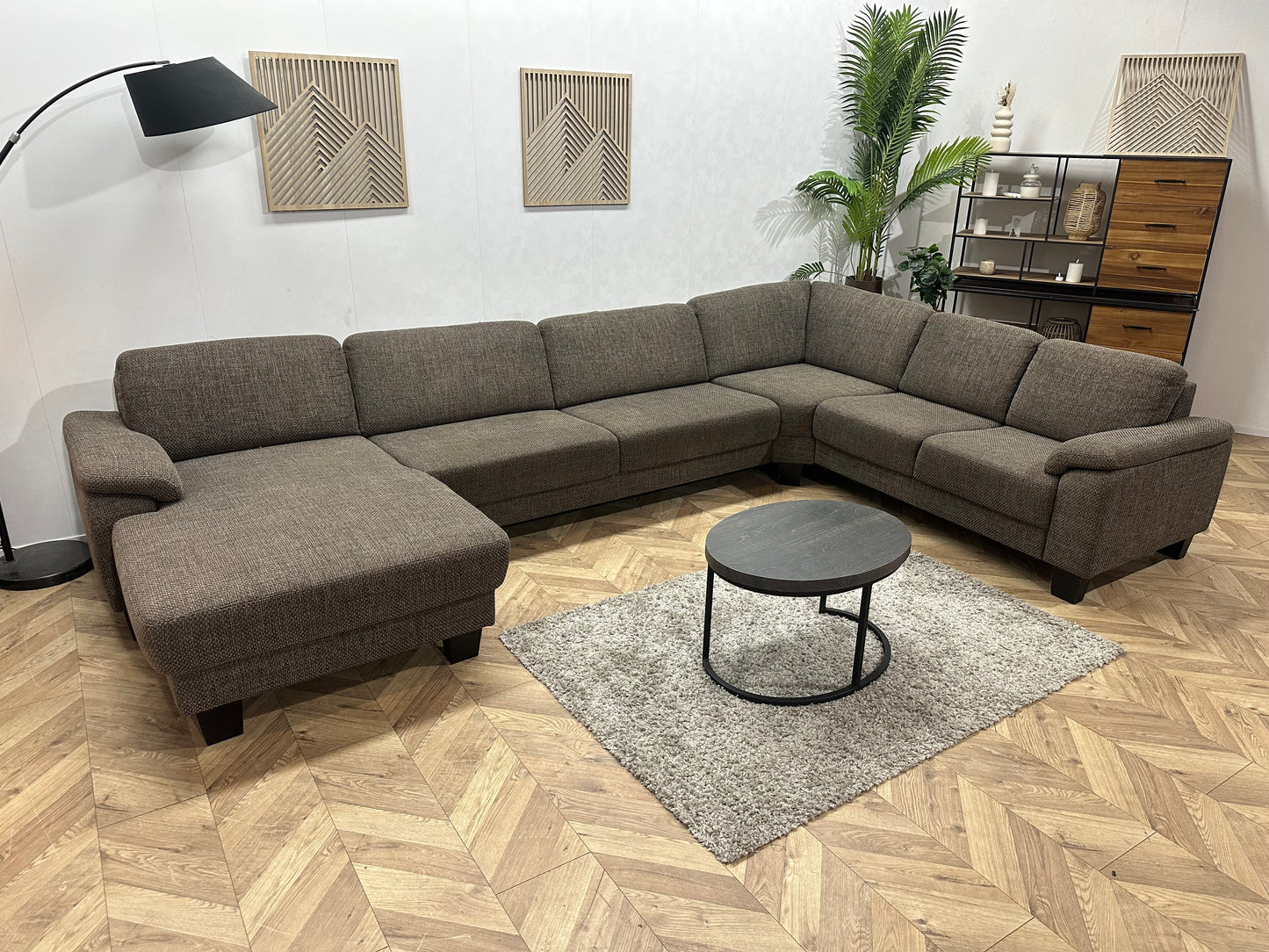 Bruine U Bank ~ Vaste Kussens