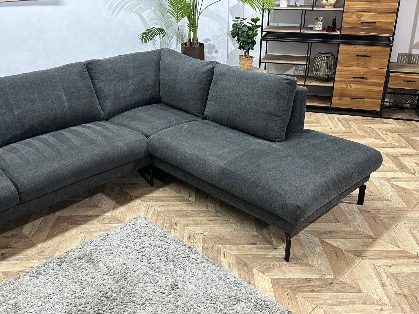 Antraciet Suède Stoffen Hoekbank ~ Losse Rugkussens Met Afneembare Hoezen