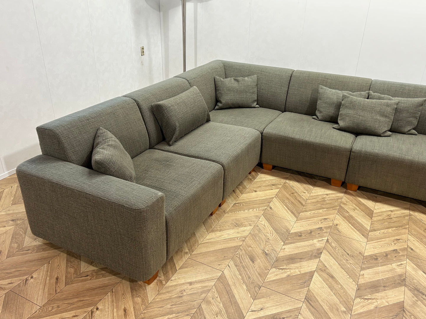 Taupe Hoekbank ~ Incl Hocker