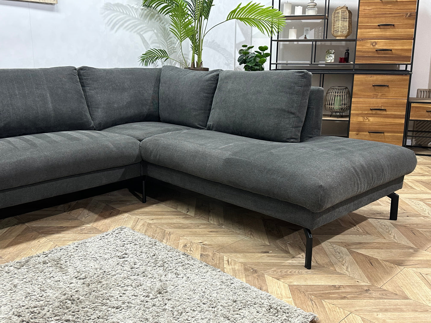 Antraciet Suède Stoffen Hoekbank ~ Losse Rugkussens Met Afneembare Hoezen