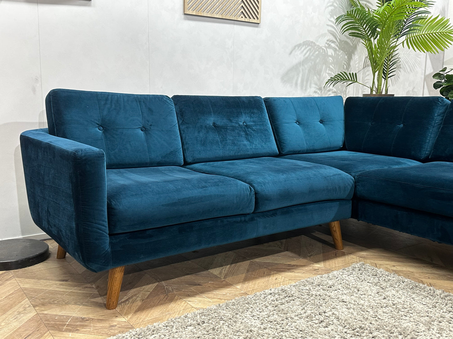 Blauwe Velvet Hoekbank ~ Losse Kussens Met Afneembare Hoezen