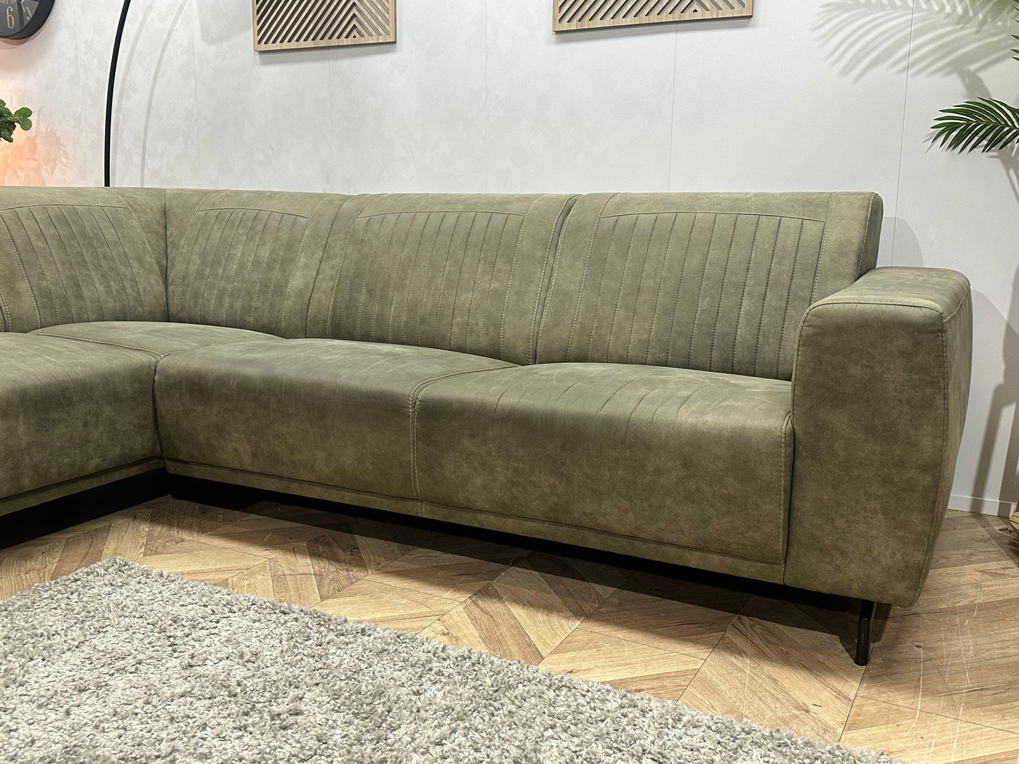 Donker Groene Suède Stoffen Hoekbank ~ Vaste Kussens