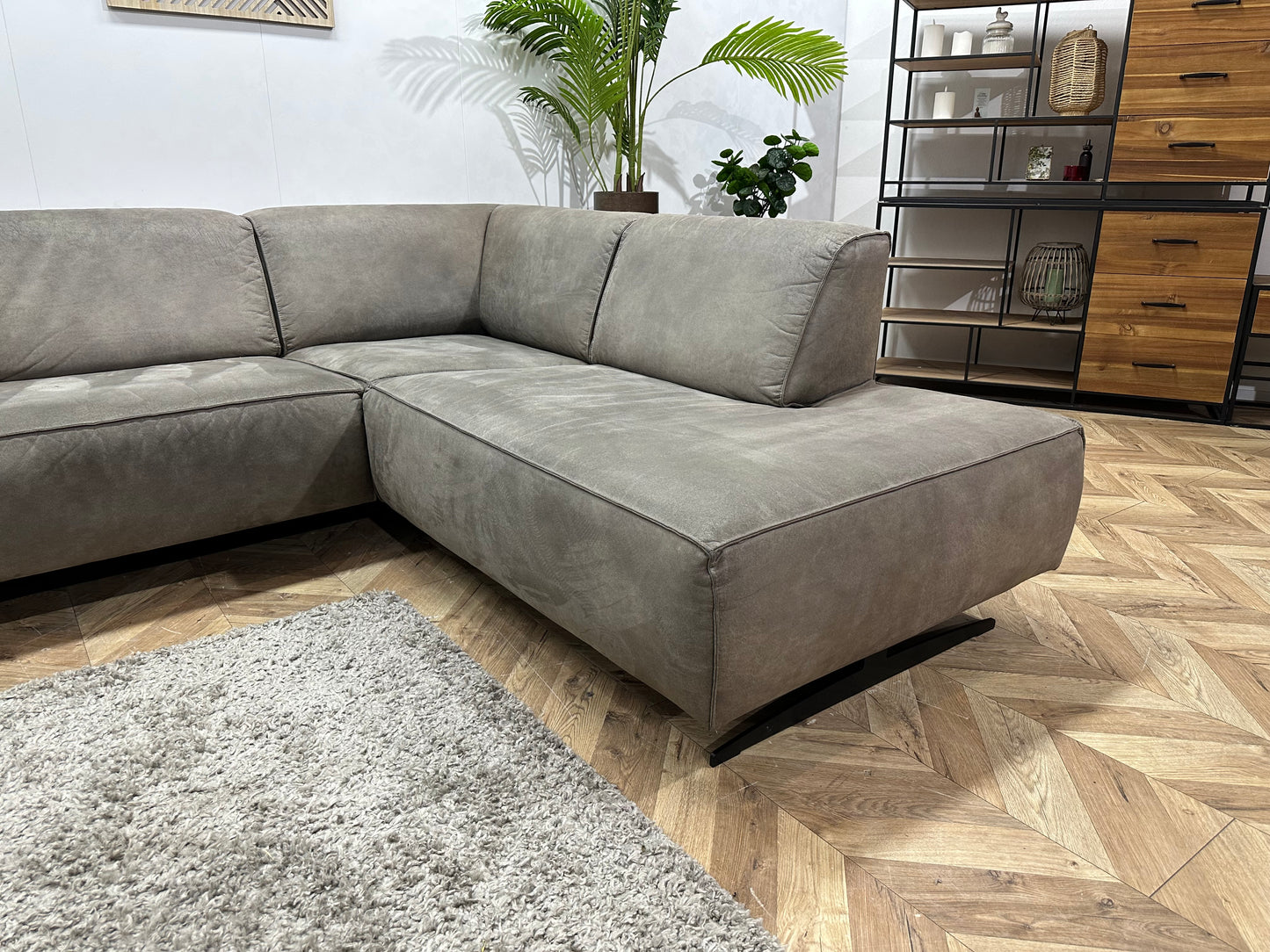 Groene Suède Lederen Hoekbank ~ Vaste Kussens